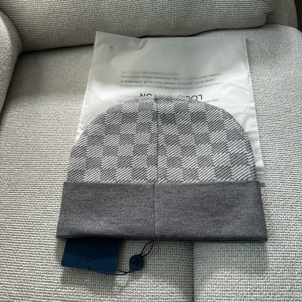 Louis Vuitton Beanie - Picture 2 of 4